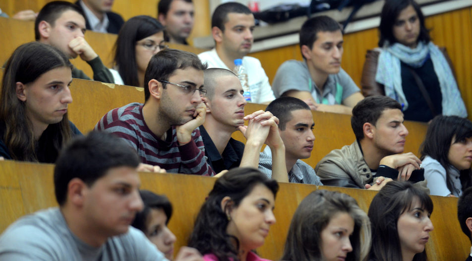Секира: Европейска страна ще връща БГ студенти, ето причините 