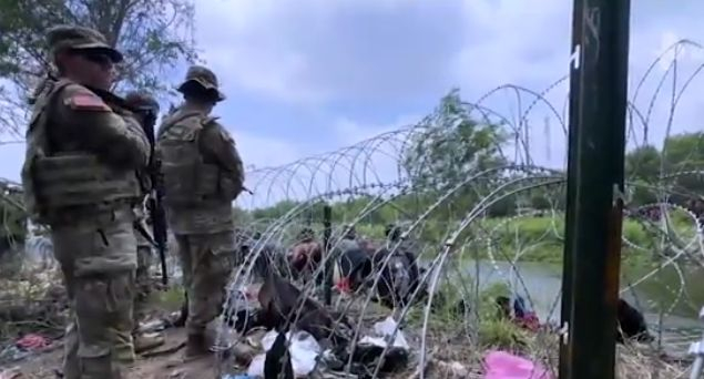 Тексас вдига военна база на границата с Мексико 