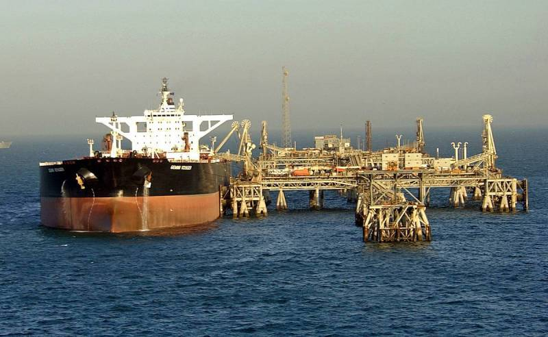 Индия намалява доставките на петролни продукти за Европа - тръгват ли цените нагоре?