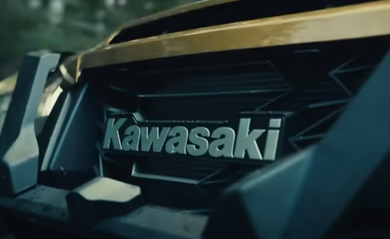 Това Kawasaki е идеално за маниаци на офроуд и високи скорости ВИДЕО