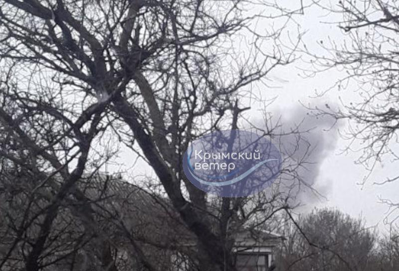 Експлозии разтърсиха Крим след заплаха за ракетна атака, страшно е! ВИДЕО