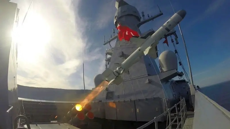 Първи тестове на турска противокорабна ракета с турбореактивен двигател  