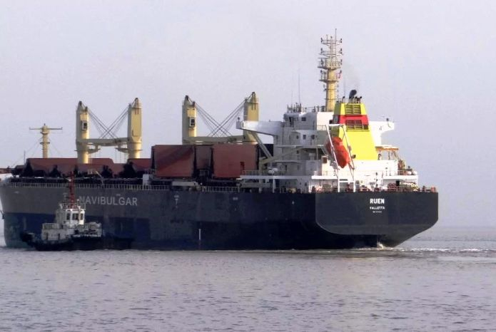 "Ройтерс" гръмна с новина за пленения български кораб "Руен" 