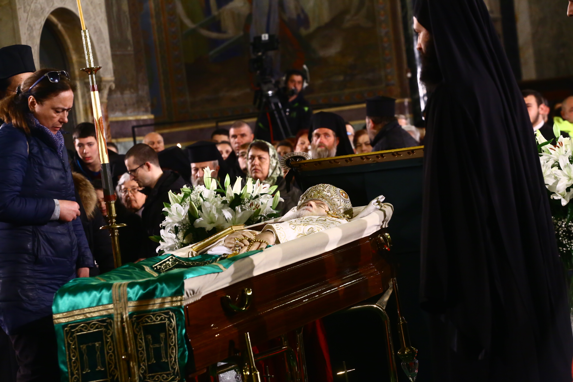 Опасен момент заради смъртта на Неофит: Разделят България през... ВИДЕО