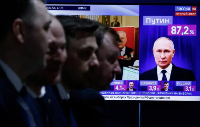 Западът се ядоса на "режисираните" избори в Русия, с които Путин се подсигури 