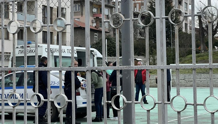Трагедия в Казанлък: 10-г. момче издъхна в училище СНИМКИ 18+