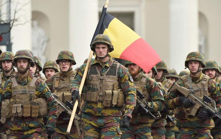 Белгийски генерал: Войниците ще трябва да хвърлят камъни
