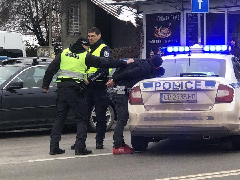 Бесен екшън в София с полицейска гонка и зрелищен арест