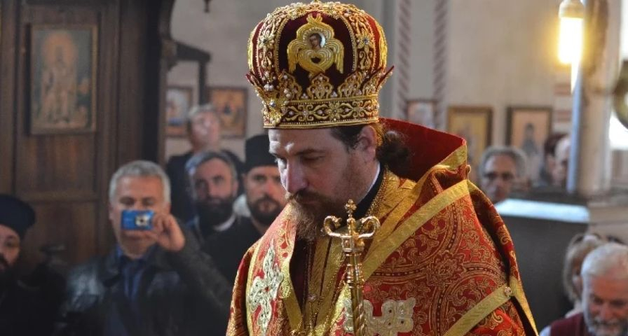 Сливенски свещеници: Крадци на църковни имоти искат Йеротей за митрополит