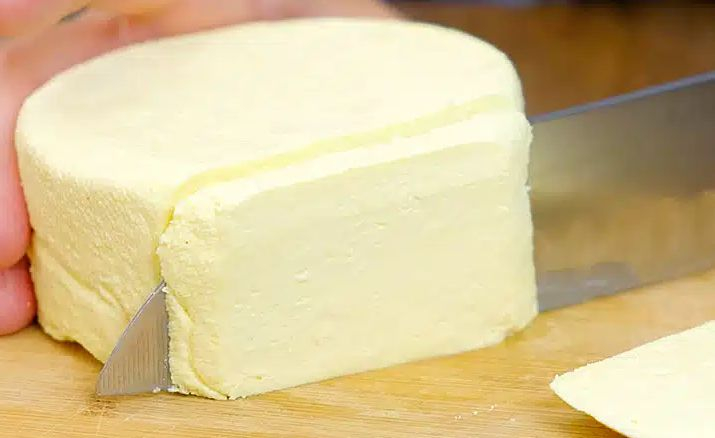 Гениална 10-минутна рецепта за домашно сирене СНИМКИ