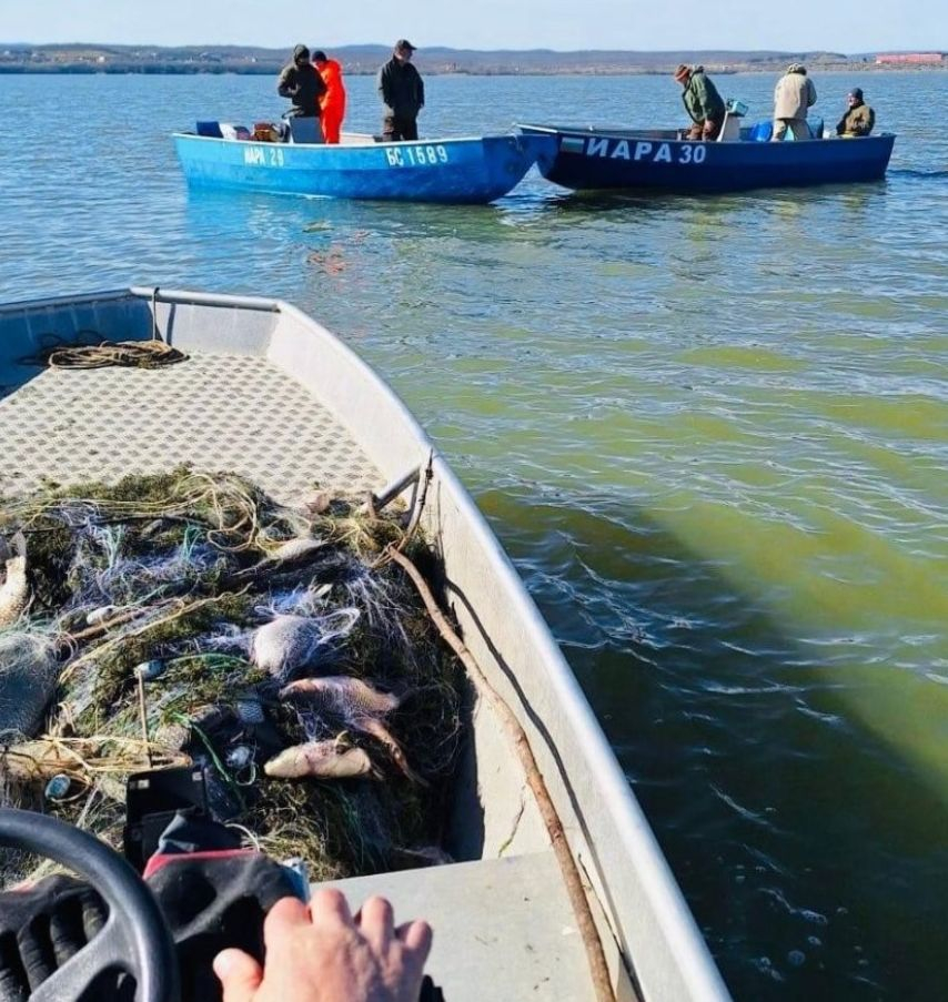 Тежък удар по незаконния риболов в Бургаско СНИМКИ