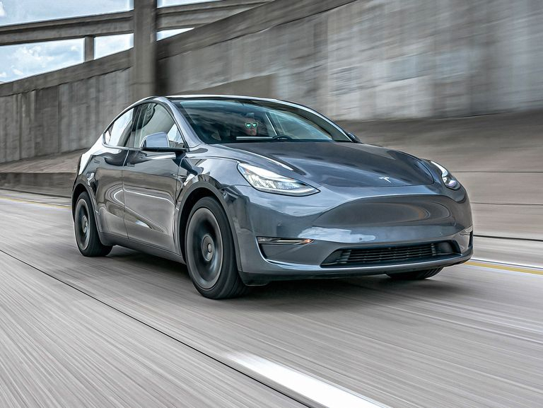 Основен конкурент убива Tesla с откачени отстъпки за електромобилите си