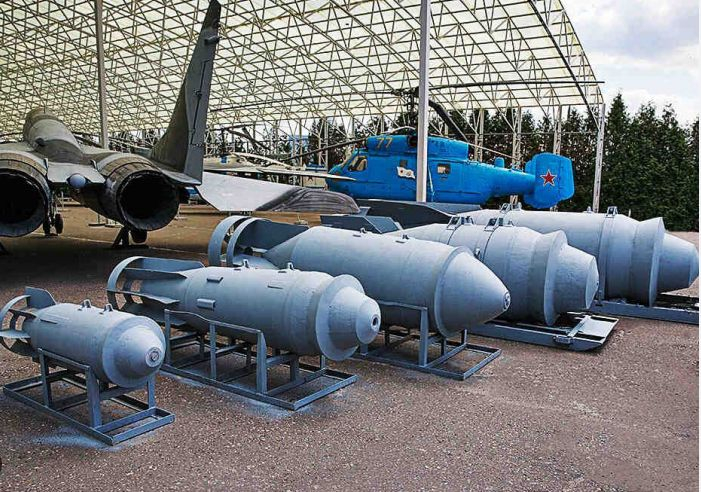 FT: Русия модифицира смъртоносни съветски бомби и променя хода на войната