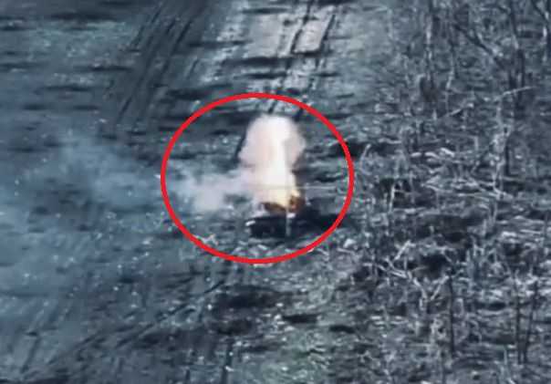 Зрелищно ВИДЕО! Украински войници унищожават руски танк Т-80 