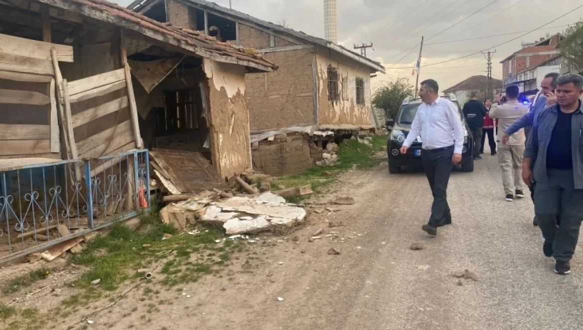 Земетръсна буря в Турция, хората още са в паника! Апокалиптични СНИМКИ