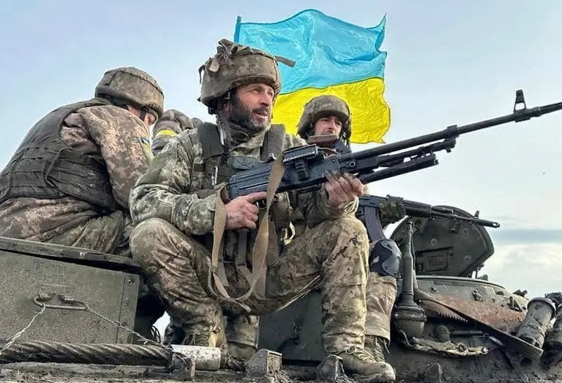 Източник от Брюксел: Киев получава военната помощ на САЩ с едно голямо условие 
