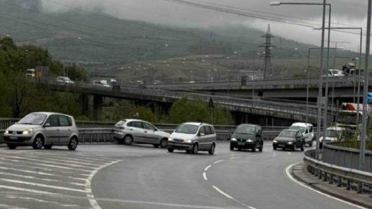 Бясна катастрофа блокира важен подстъп към София 
