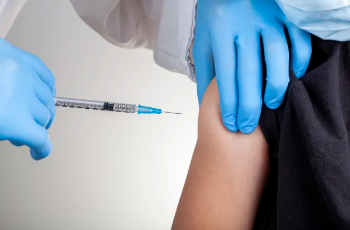 Масово търсене на ваксини: Кога могат да се имунизират бременните?