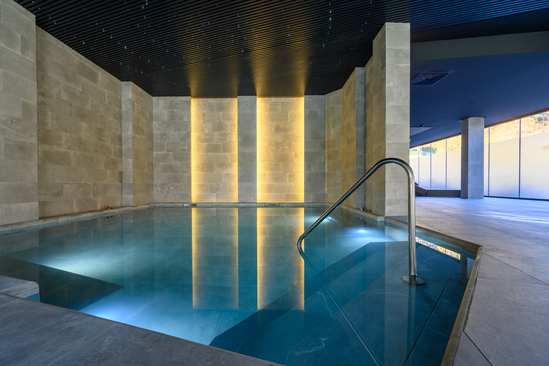 Ново: басейни и за деца в Grand Hotel Therme и Pulse Therme 