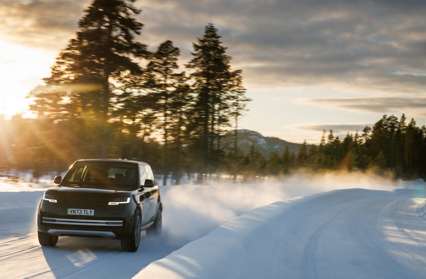 100% Range Rover. 100% електрически. Тестван да бъде лидер.