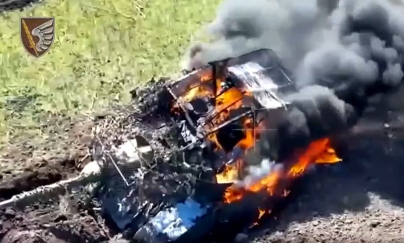 Таврийски парашутисти изгориха танк и два БТР-а с руска пехота ВИДЕО 