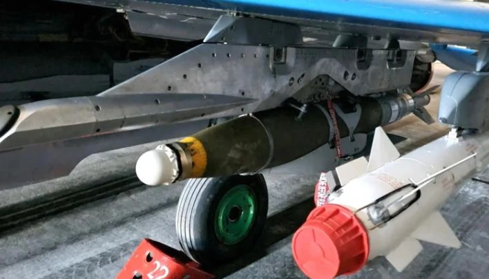 САЩ дава на Украйна подобрени авиобомби с прецизно насочване  