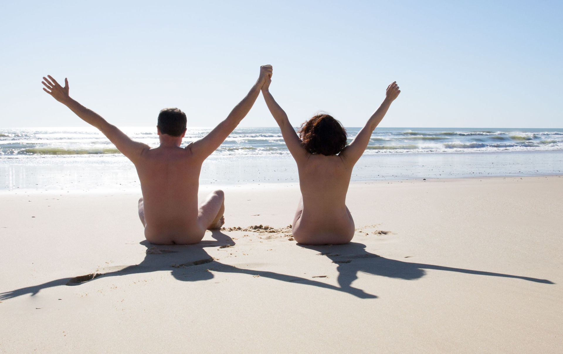 Вижте кои са най-страхотните нудистки плажове и сваляйте банските! 