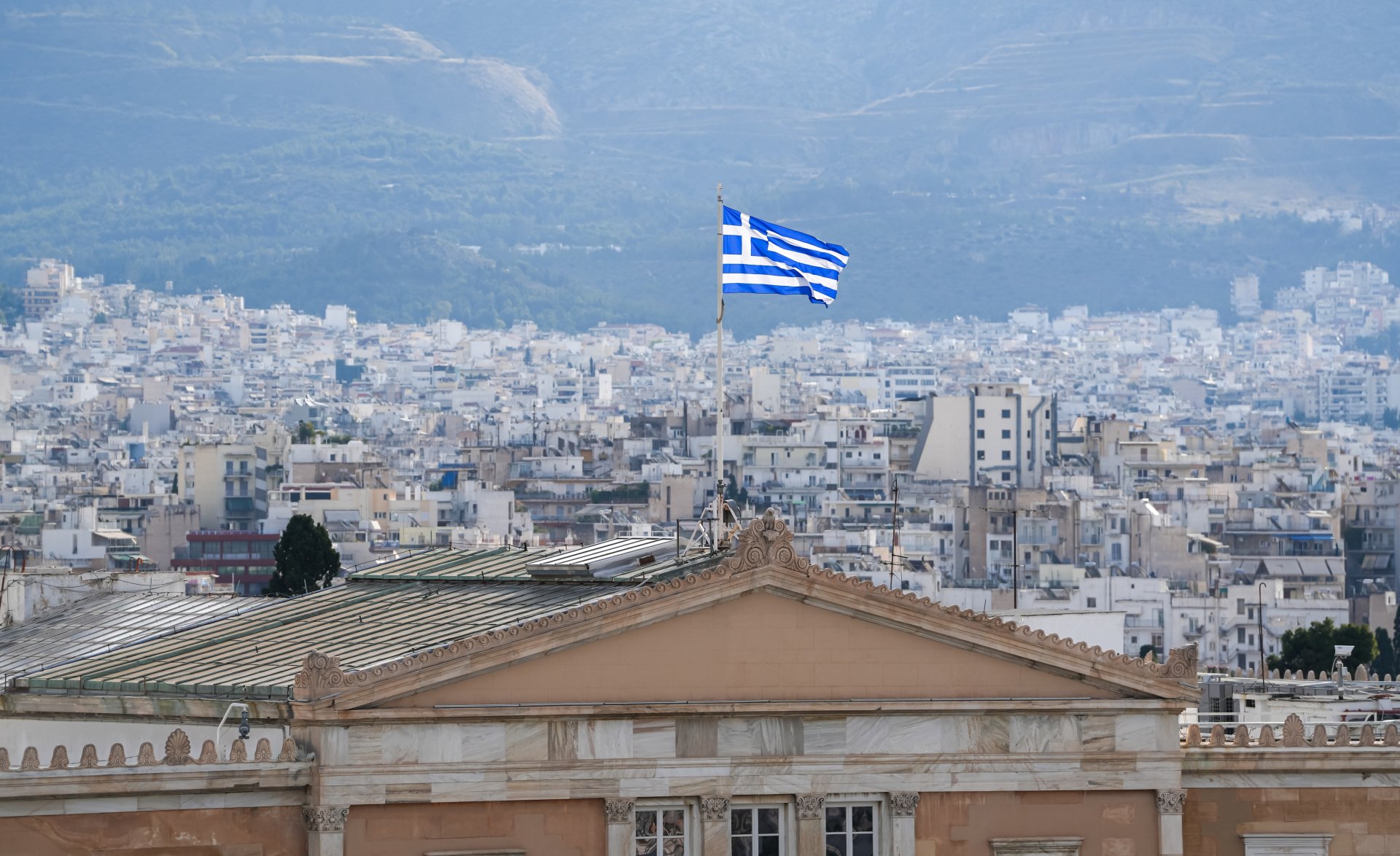 Гърция въвежда шестдневна работна седмица