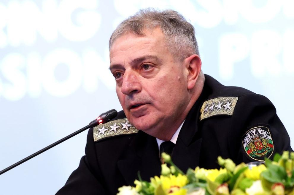 Адмирал Ефтимов издаде какво ще се случи с БГ армията