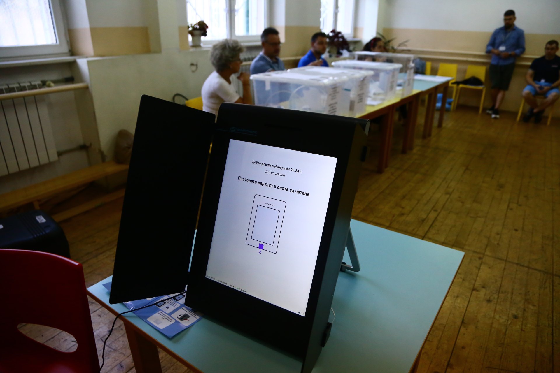 Световни наблюдатели: Тежка драма и скандал бележи изборите в България