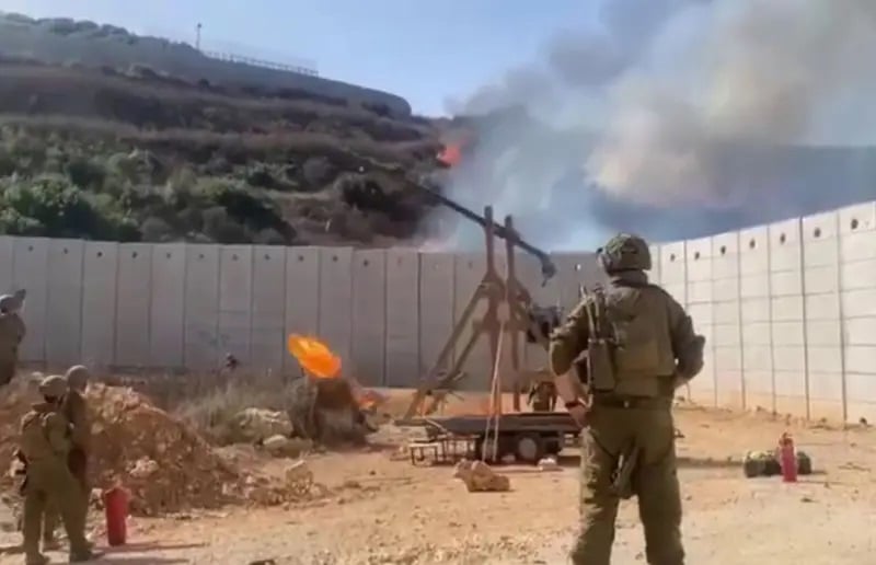 Израелските военни стреляха със средновековни требушети по Ливан