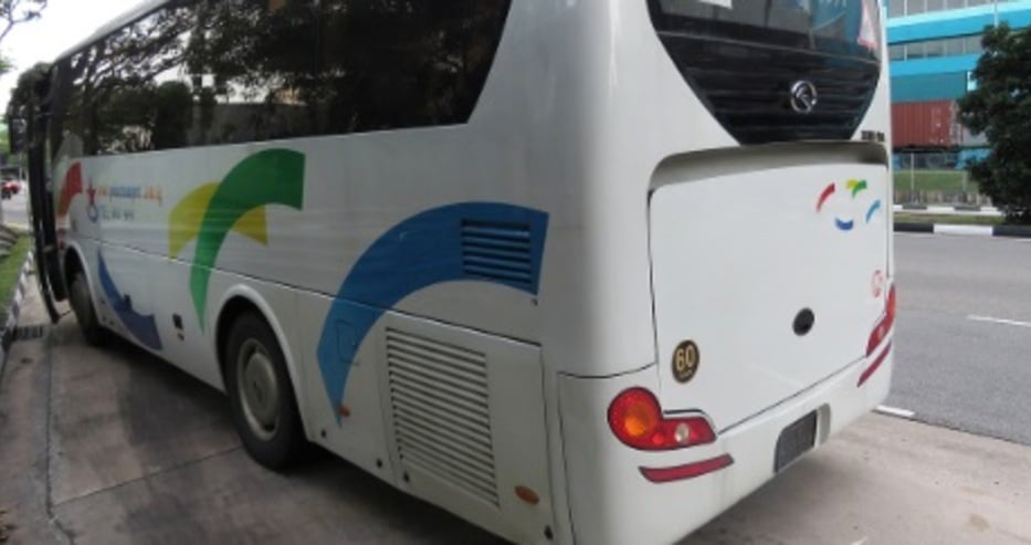 40 перничани бедстват с часове в автобус край Черна скала
