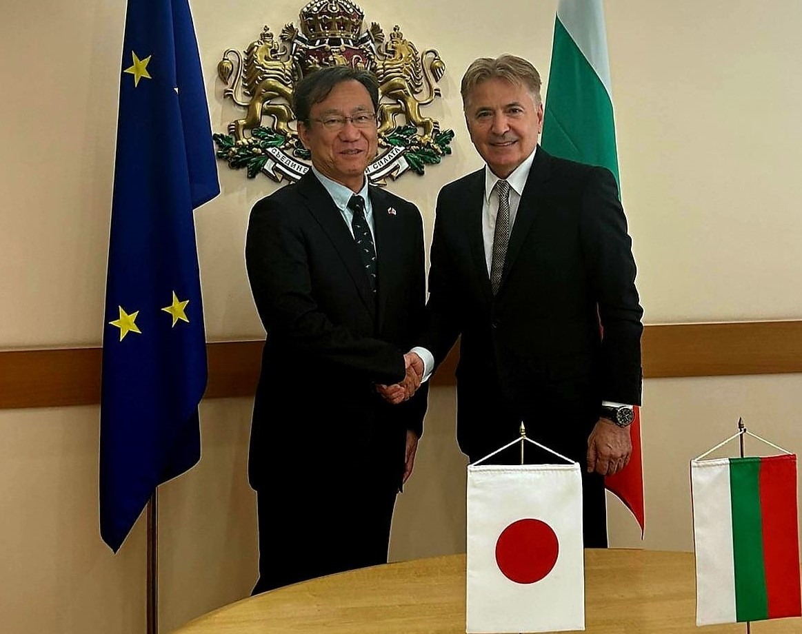 Министър Николов и посланикът на Япония у нас разговаряха за активизиране на икономическите отношения