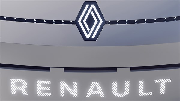 Не е Duster: Renault изненада с нов евтин кросоувър СНИМКА