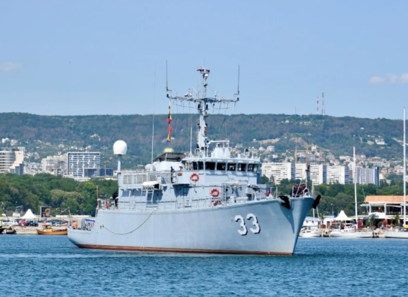Пратихме кораб "Струма" в Черно море, чака го тежка мисия, свързана с войната