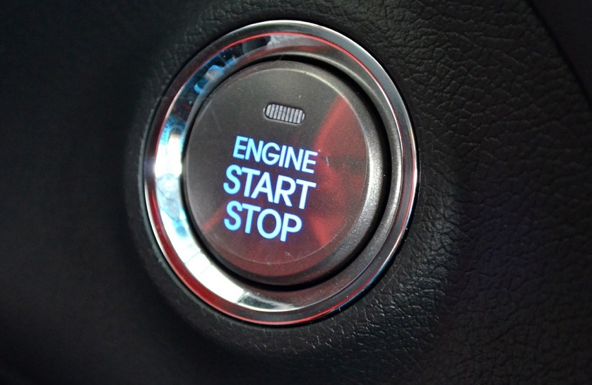 Експерт: Забравете за този бутон в колата по време на движение, ще стане опасно