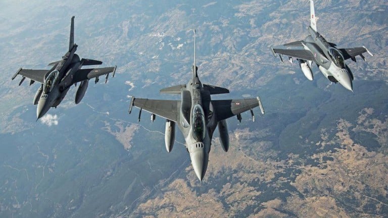 Турция се сблъска с голям проблем заради изтребителите F-16 