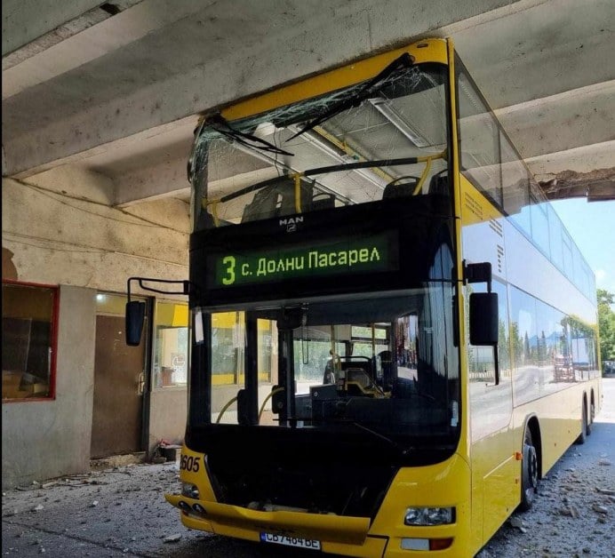 Лоша новина за един от най-любимите автобуси в София, окепазиха го СНИМКИ 