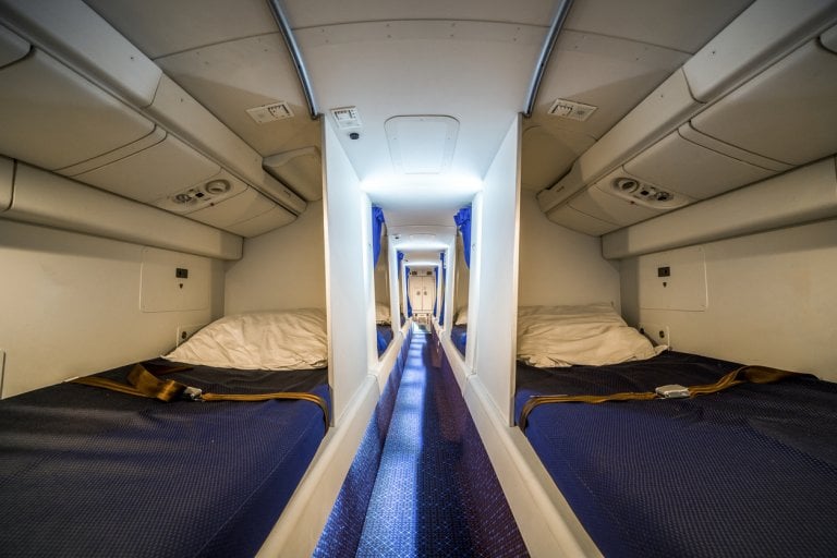 Тайните помещения на самолетите, където "простосмъртните" нямат достъп СНИМКИ