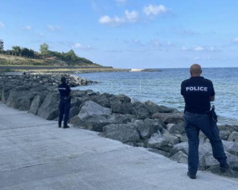 Бивш полицай откри огромно съкровище на плажа край Варна СНИМКИ