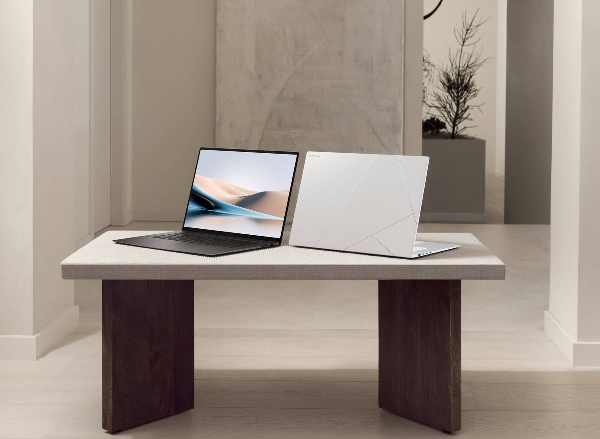 Перфектната комбинация: тънък и лек лаптоп с голям екран