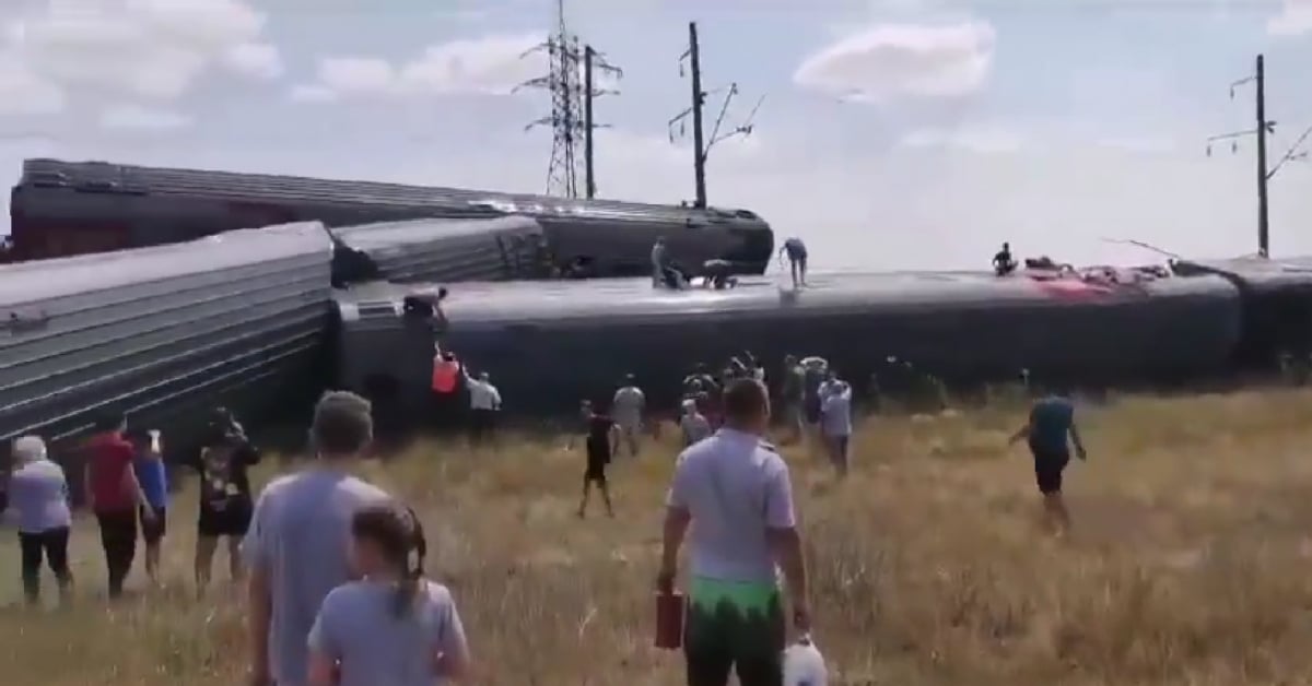 Ужас след влакова катастрофа в Русия, не спират да броят ранените, вече минаха 100 ВИДЕО