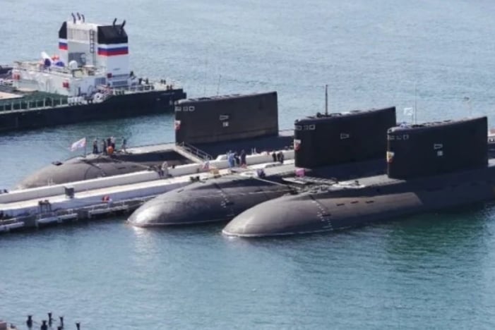 В Черно море ври и кипи, Русия пусна подводници с крилати ракети