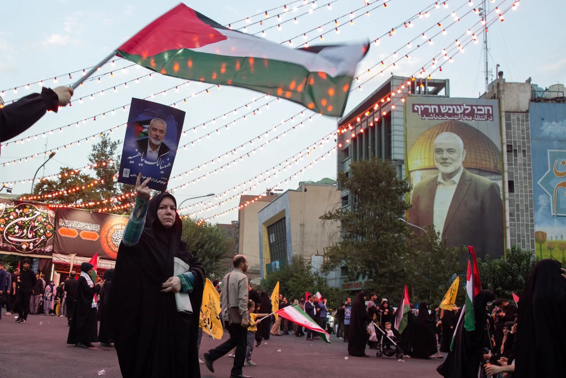 Върховният лидер на Иран нареди директна атака срещу Израел