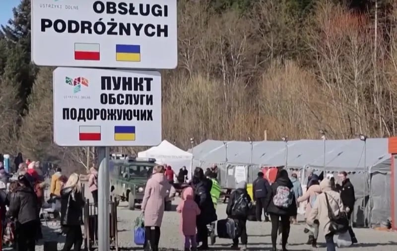 Около 700 хиляди украинци готвят бягство от Украйна 