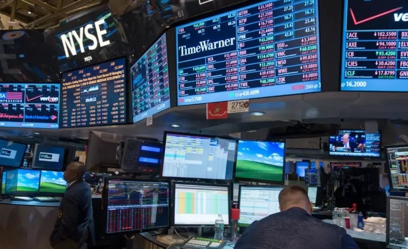 Фондовият пазар в САЩ изтри близо 2 трилиона долара след старта на търговията