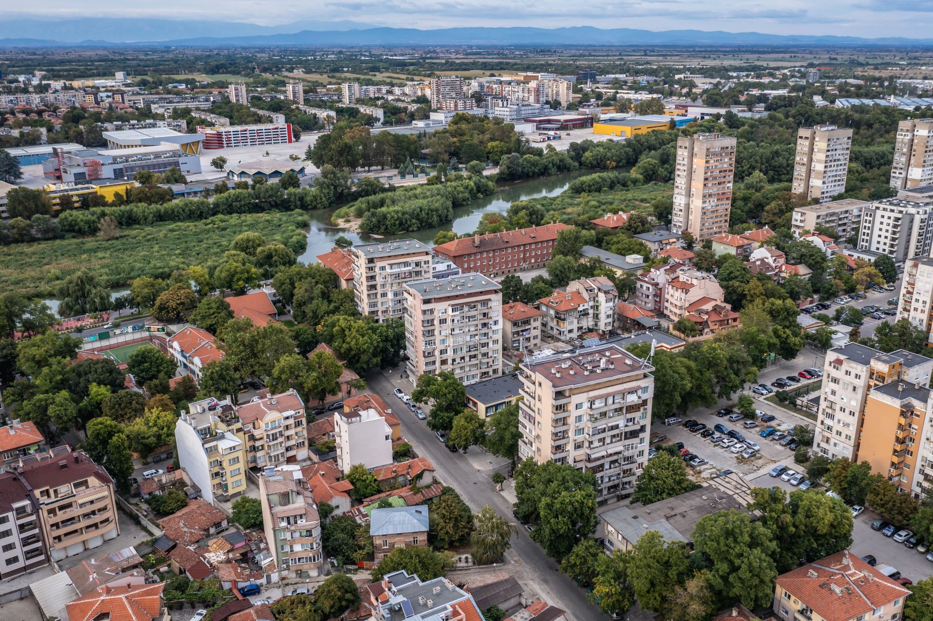 Отвратителна постъпка на пловдивчани на улицата, превзеха със... СНИМКИ