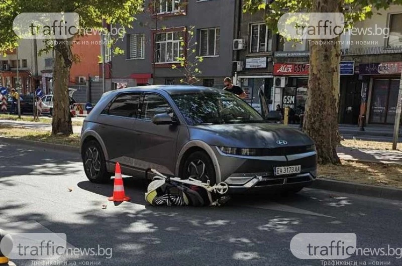 Неописуем ужас с майка с 2 деца в Пловдив, количка се търкаля на пътя СНИМКИ 