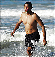 Барак Обама се пече на Хаваите преди изборната битка с Маккейн