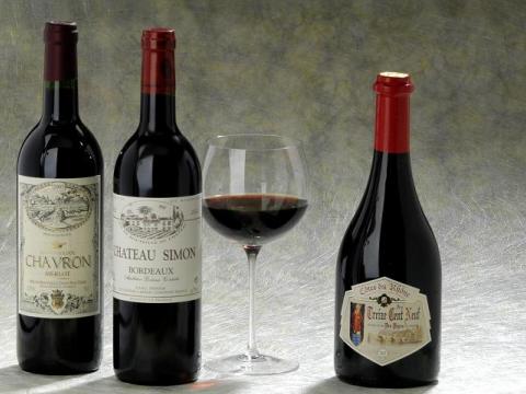Откриха шише от френско вино от 18-19 в. при разкопки край Русе